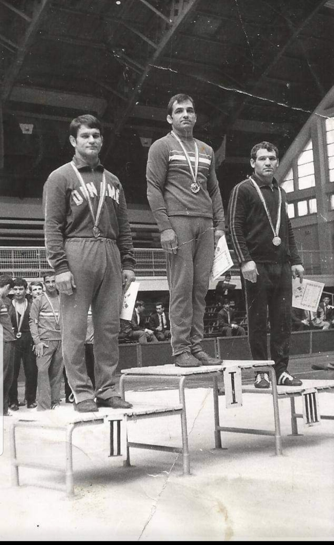 A luptat și a antrenat pentru România, țara care i-a luat 2 ani jumătate din viață