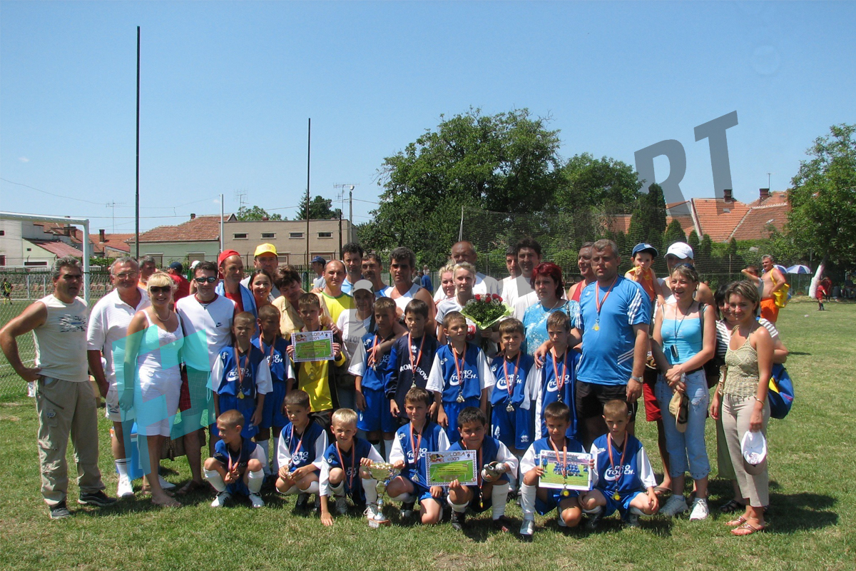 Haruț, la un pas de moarte! ”A căzut inert pe teren și și-a dat ochii peste cap!” Dezvăluiri tulburătoare ale primului său antrenor! Ce mare fotbalist i-a salvat viața