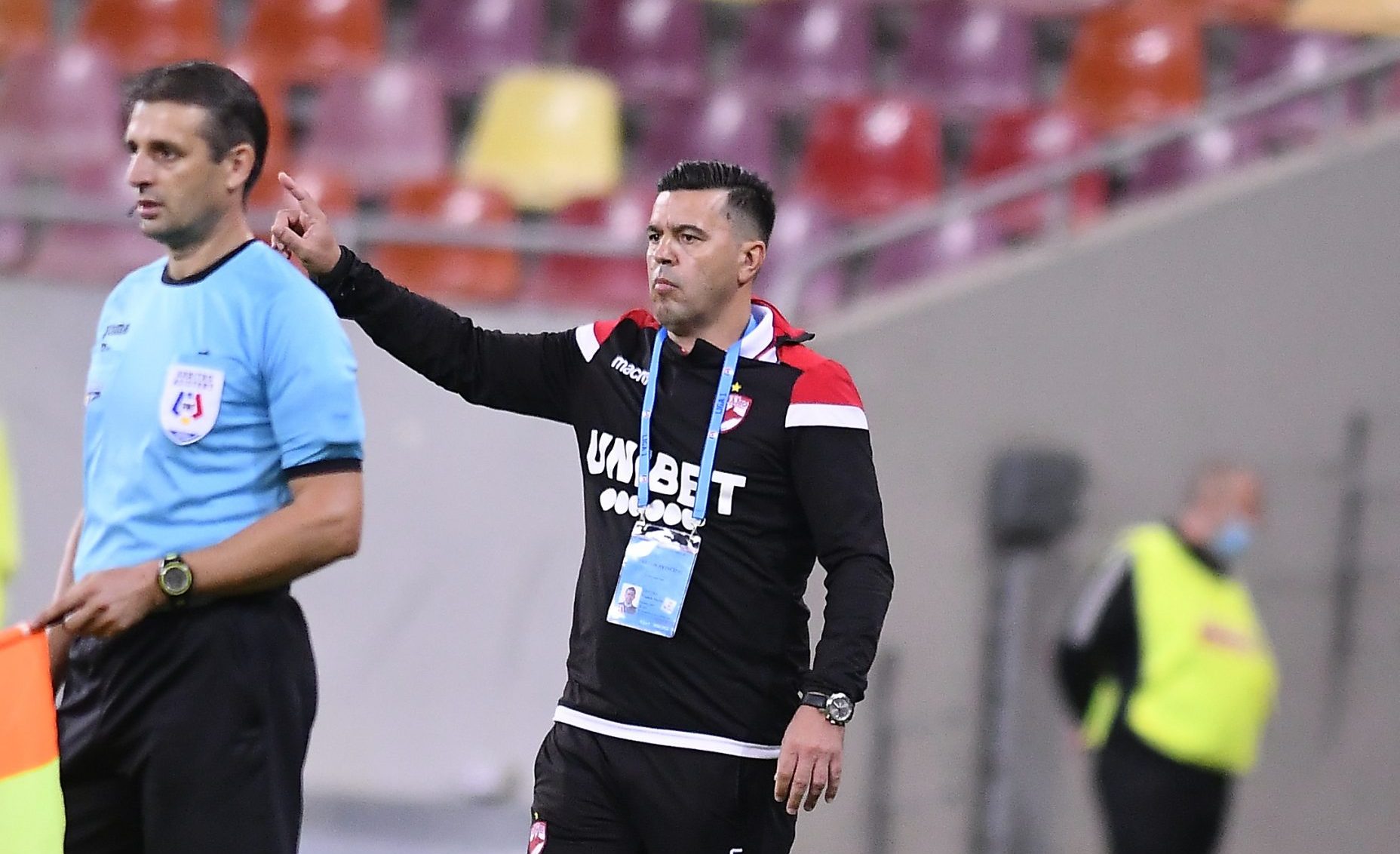 Contra o pune pe Dinamo în dificultate