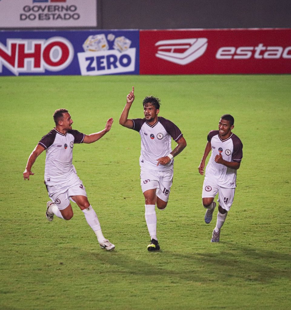 Fostul star al CFR-ului s-a lăsat de fotbal! Bastos și-a pus ghetele în cui