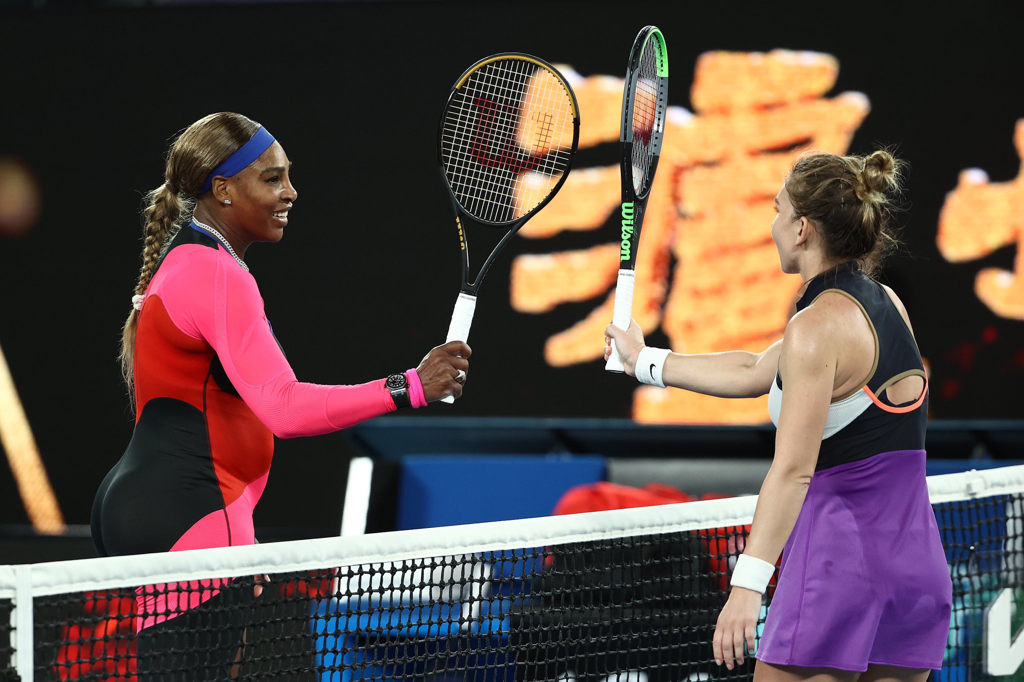 Serena Williams a învins-o pe Halep la Australian Open