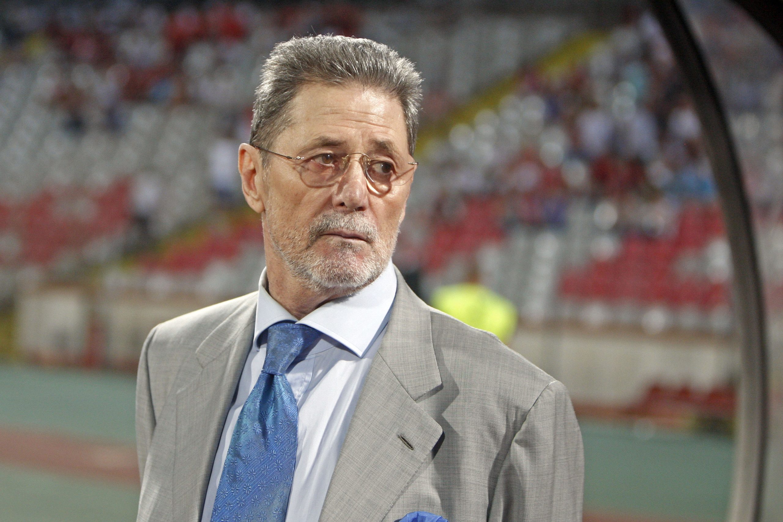 Cornel Dinu a fost operat duminică dimineață. Intervenția chirurgicală a fost un succes și „Mister” este în afara oricărui pericol