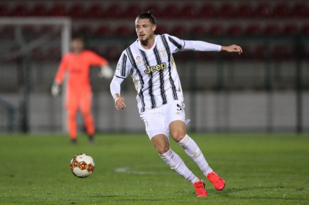 L-a constrâns Pirlo pe Drăgușin să se dea lovit, pt a 