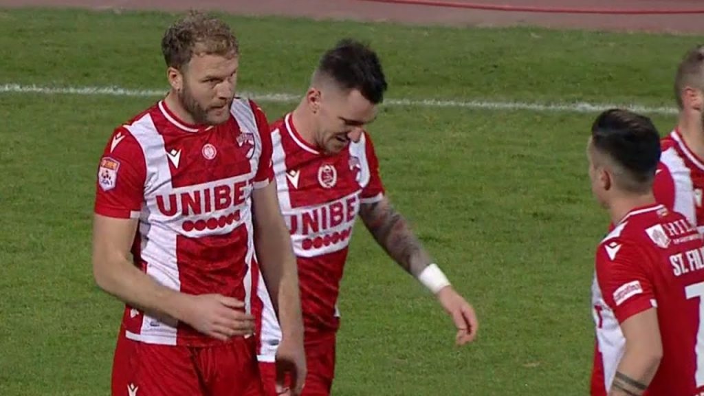 L-au pierdut pe Nemec! Dinamo rămâne fără omul de gol pentru o perioadă lungă!