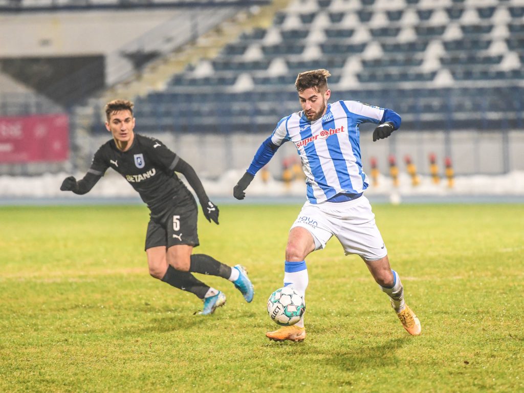 Poli Iasi are sase infrangeri consecutive. Suporterii s-au dus peste jucatori