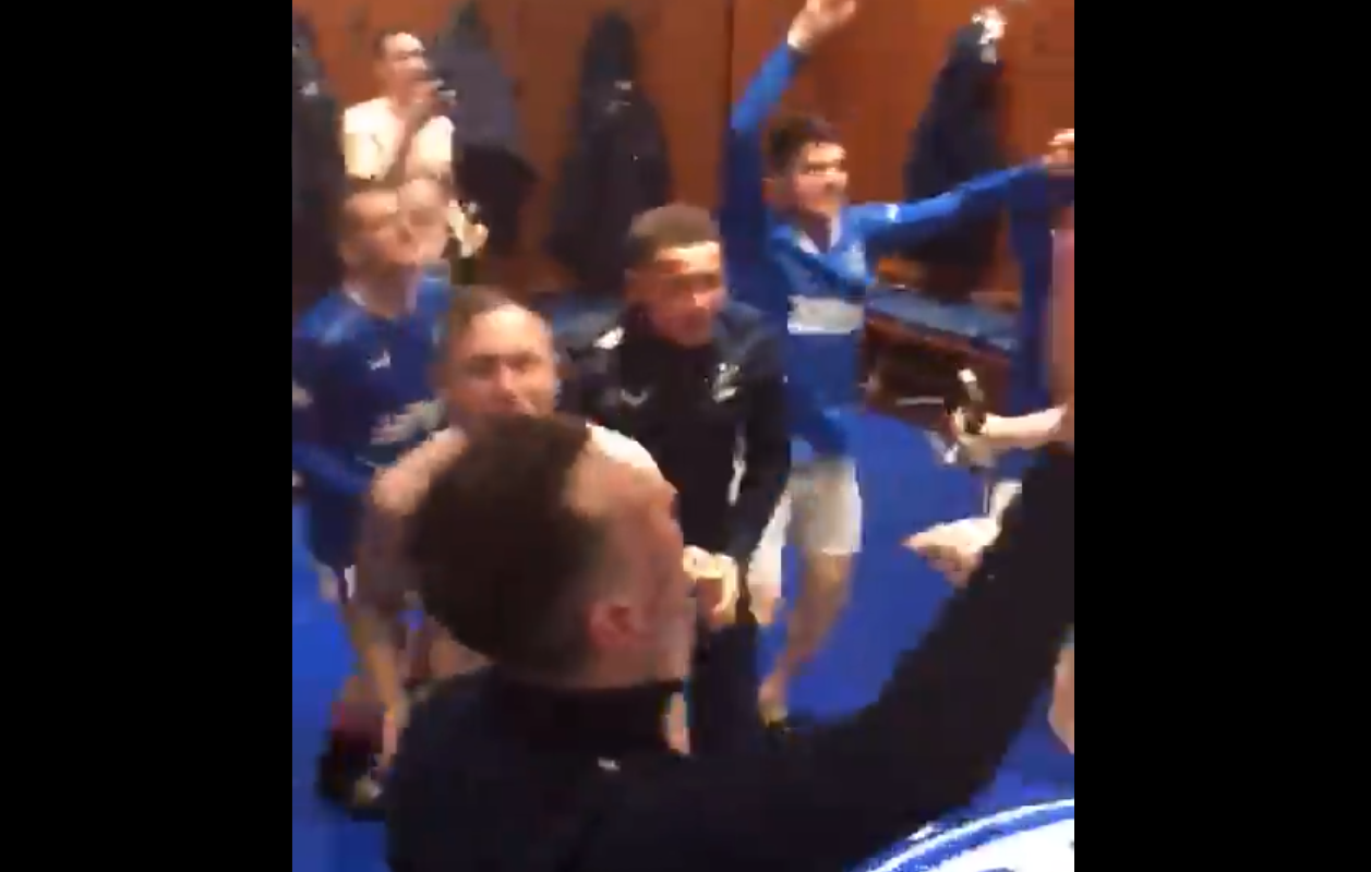 Jucătorii lui Glasgow Rangers au dat petrecere în vestiar după ultima victorie din campionat