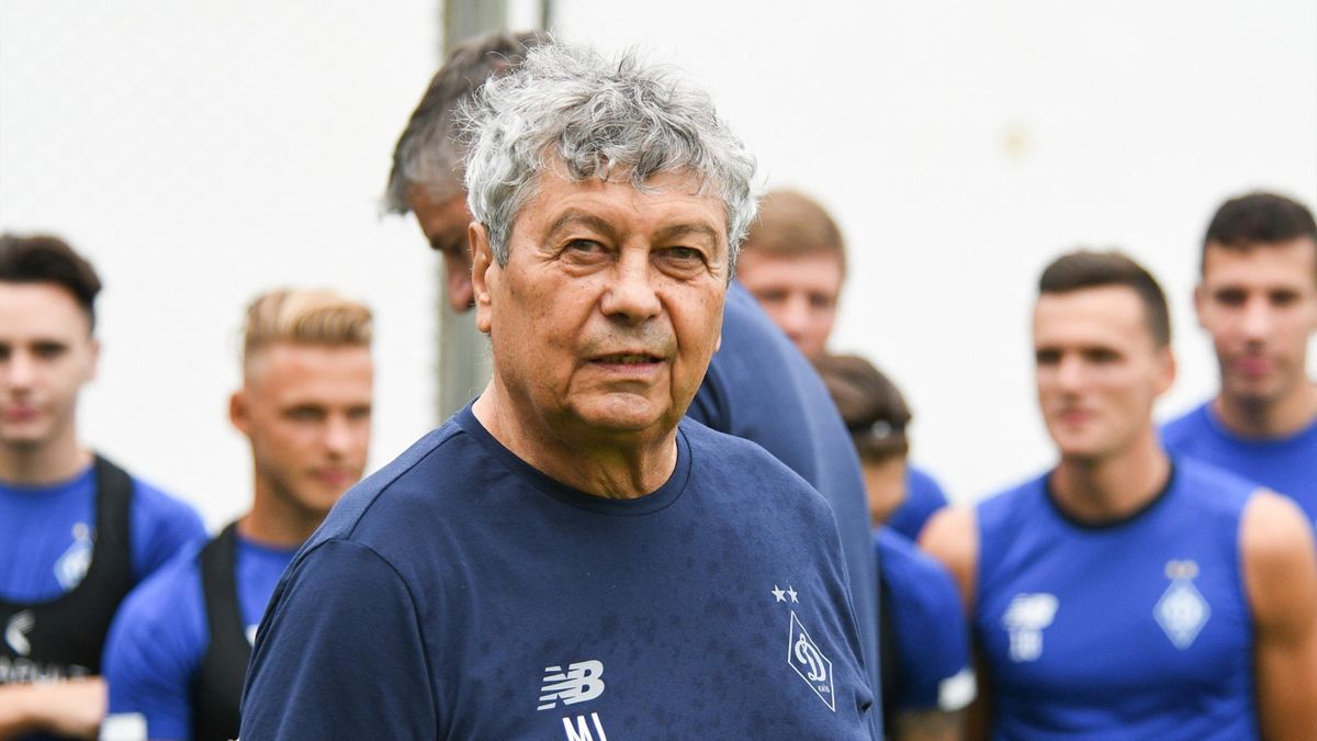 Fanii lui Dinamo îi mulțumesc lui Mircea Lucescu pentru amicalul organizat