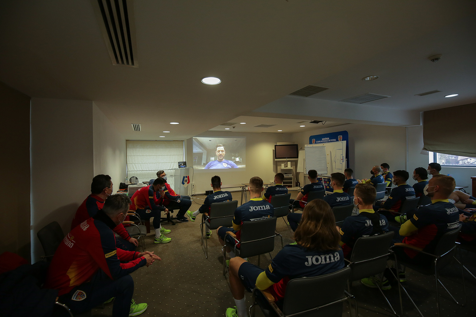 Mirel Rădoi a organizat o ședință de pregătire cu tot lotul echipei naționale