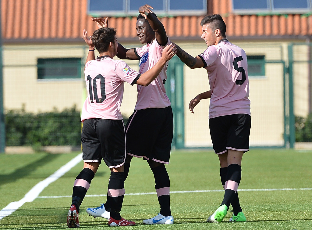 Malele s-a format ca fotbalist în Italia, la Palermo