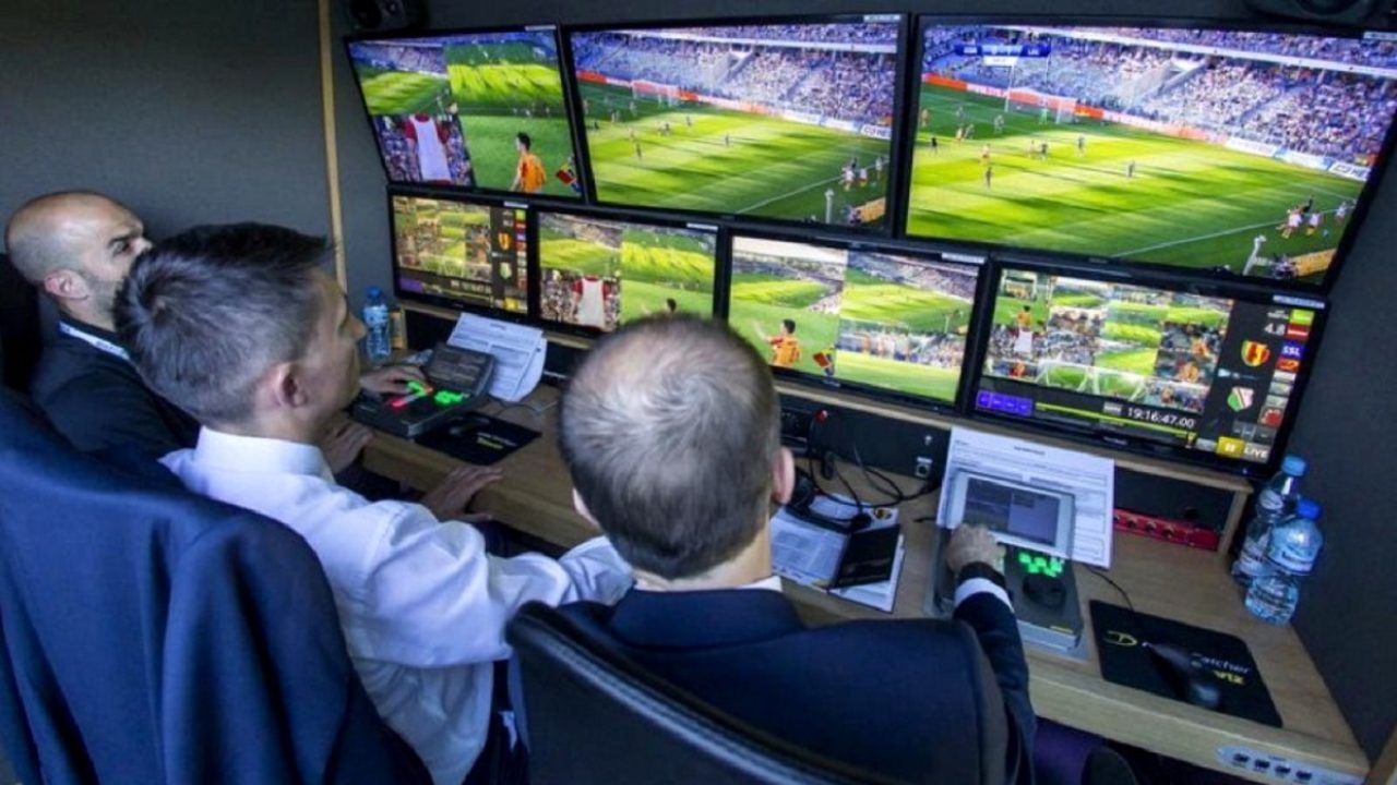 Cristi Balaj da de pamant cu FRF in conflictul implementarii VAR