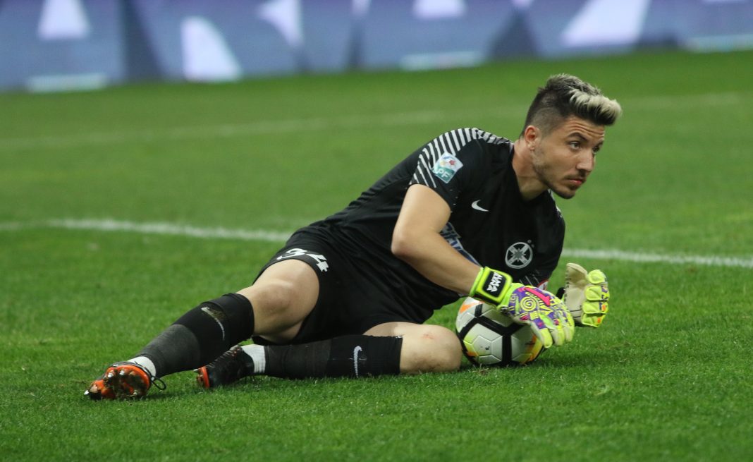 Din dragoste pentru CFR Cluj joacă și gratis până în vară. Cine este jucătorul care ține să evolueze pentru campioană