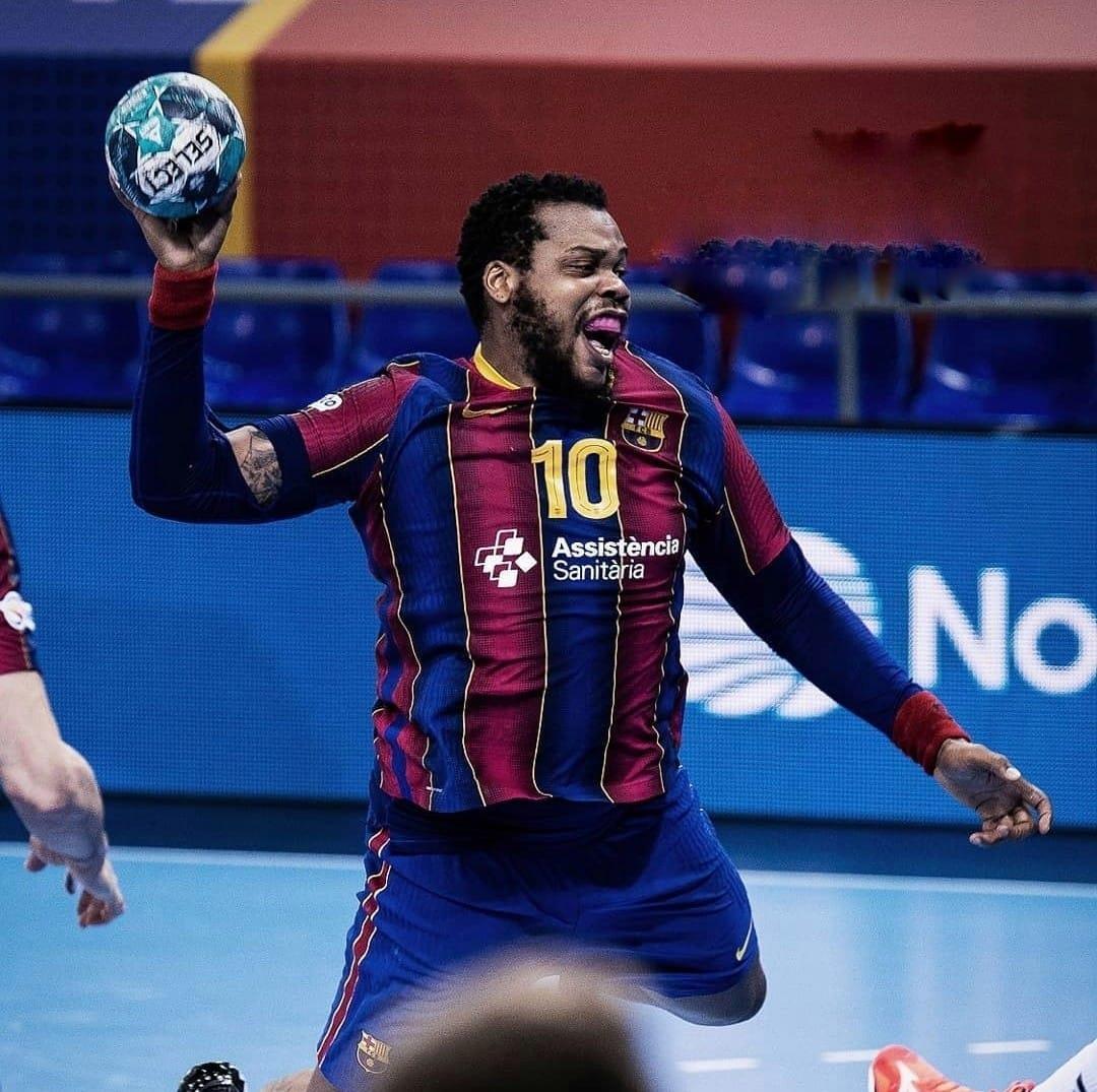 Dinamo a transferat un jucător, care a evoluat titular la FC Barcelona! E dublu câștigător al Champions League și are două medalii la Olimpiadă