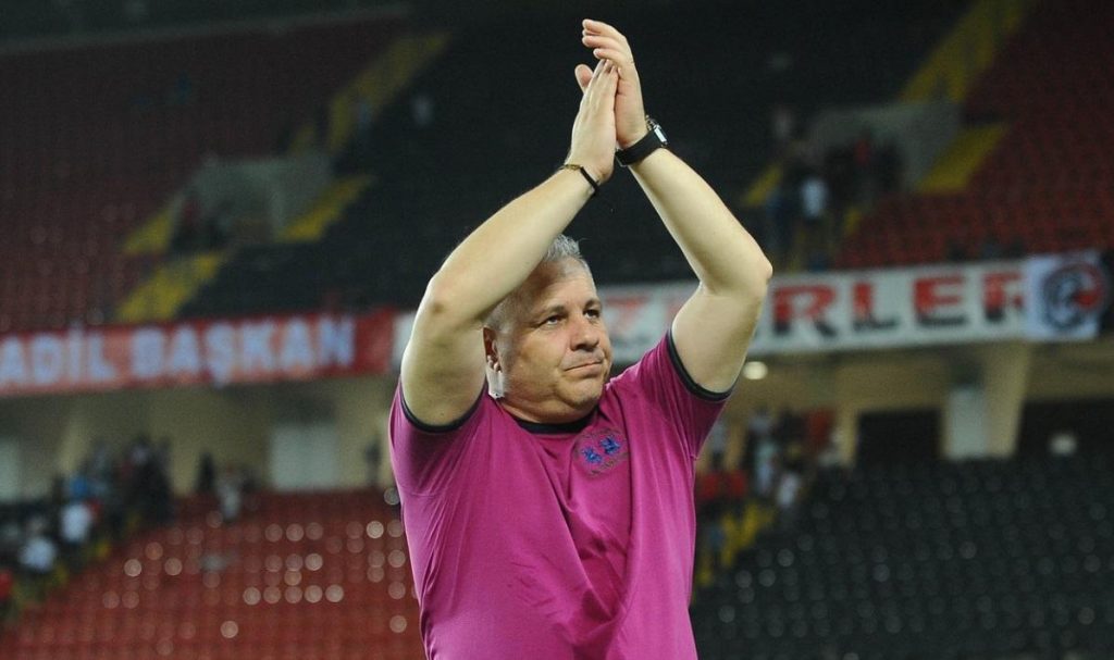 Mărirea și decăderea lui Marius Șumudică în Turcia. Cum a ajuns antrenorul lui Rizespor să fie privit de microbiști turci