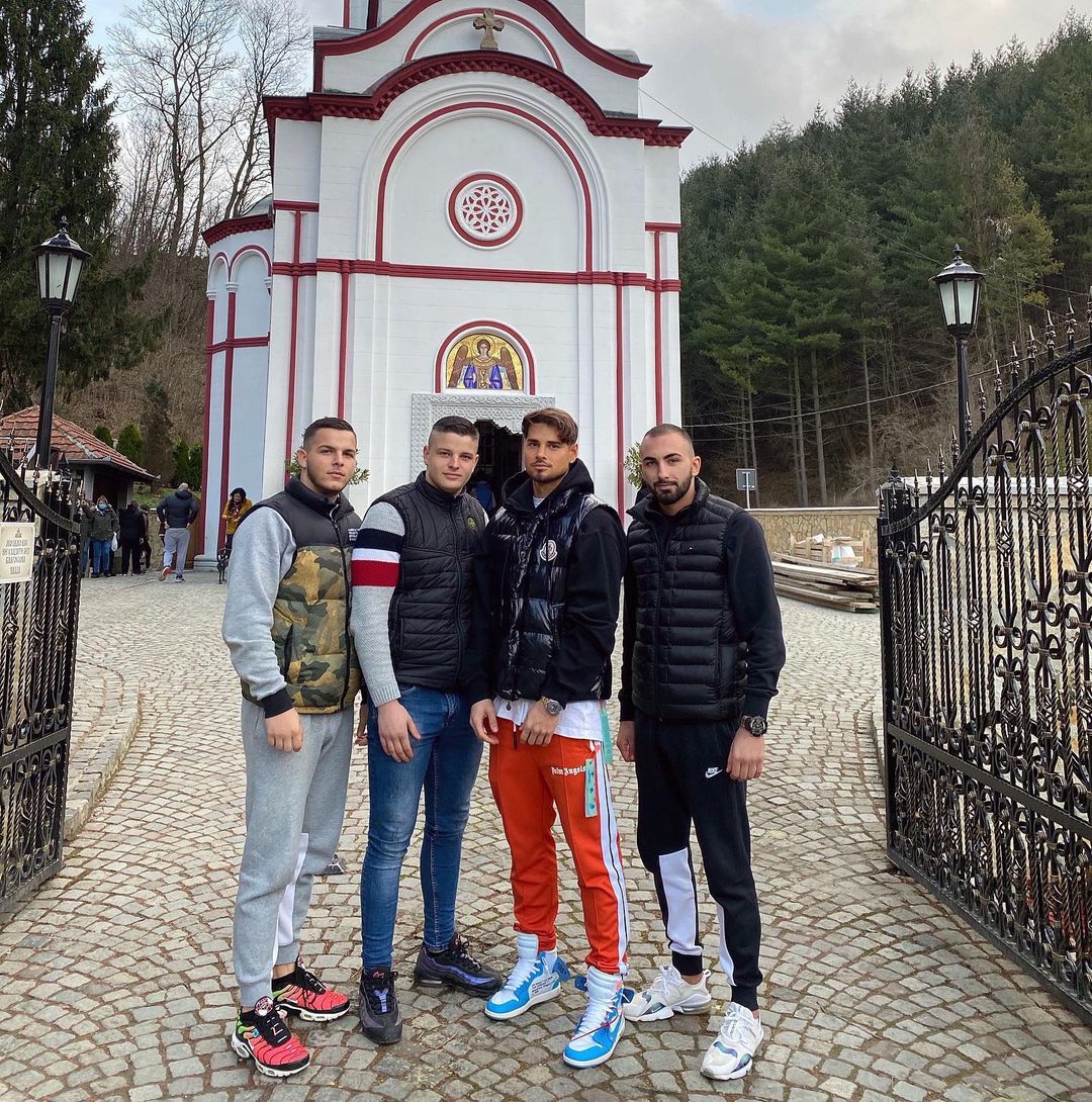 Nemanja Petrovic, noul transfer de la Dinamo, în vizită la biserică