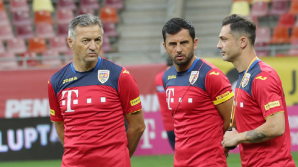 Cine-l înlocuiește pe Rădoi la echipa națională, dacă selecționerul nu se vindecă până pe 25 martie? Acestea sunt variantele oficiale