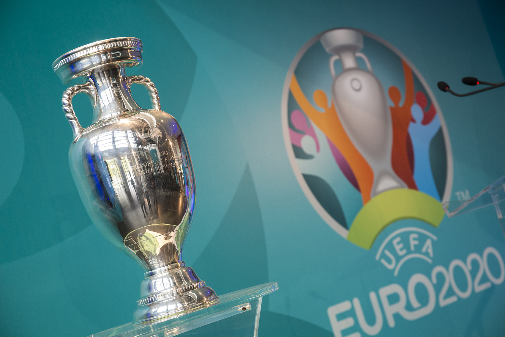 Euro 2020 se va disputa în intervalul 11 iunie - 11 iulie 2021. Suporterii vor avea acces limitat pe stadioane la turneul final care e organizat în 12 țări