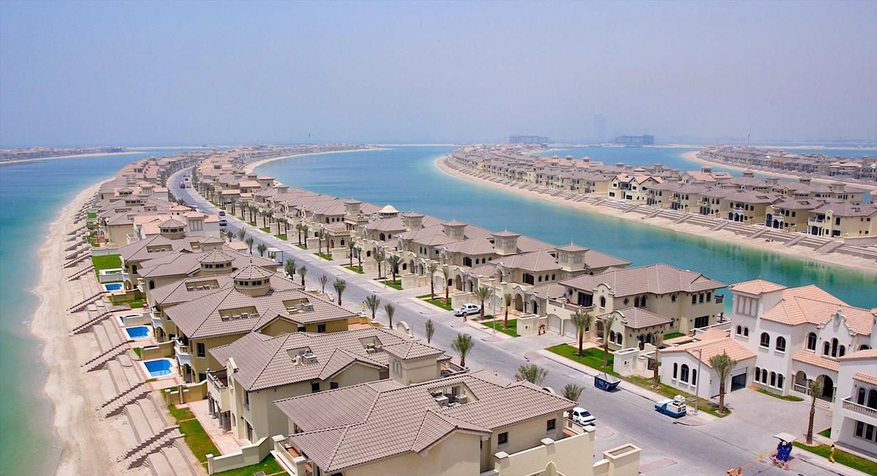 Palm Jumeirah, cartierul rezidențial de lux din Dubai unde Rădoi și Olăroiu sunt vecini