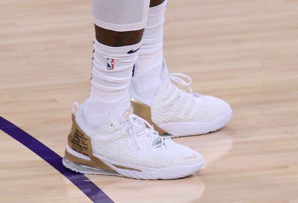 Câți bani primește, de fapt, LeBron James anual de la Nike. Suma imensă care îi intră în conturi