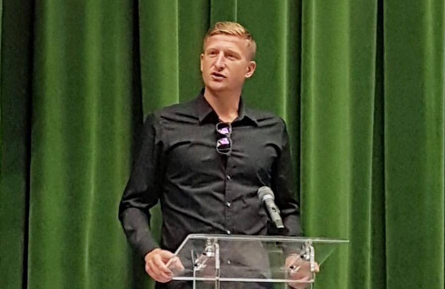 Momentele critice ale lui Dennis Man la Parma sunt văzute din alt unghi de un fost mare fundaș al României