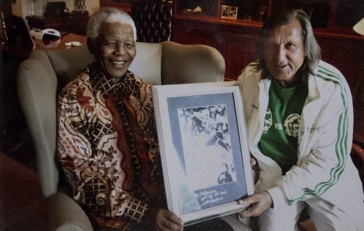 Ilie Năstase îi spunea bancuri lui Nelson Mandela