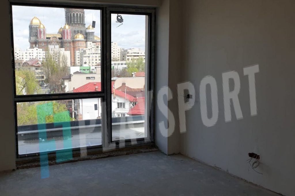 Acesta este doar unul dintre cele 130 de apartamente de lux din ansamblul construit de Pițurcă