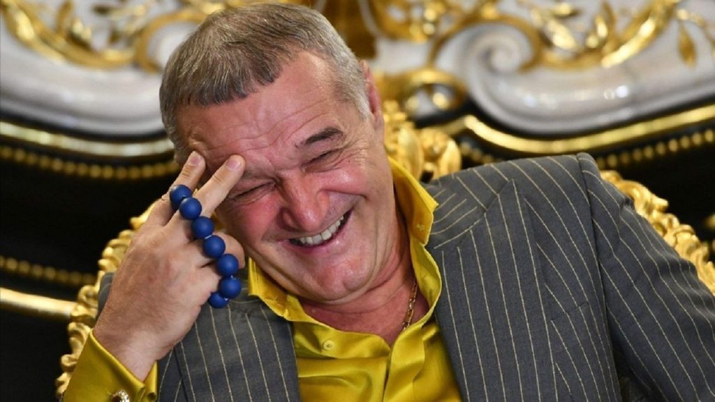 Becali le rade in nas celor de la CSA Steaua!
