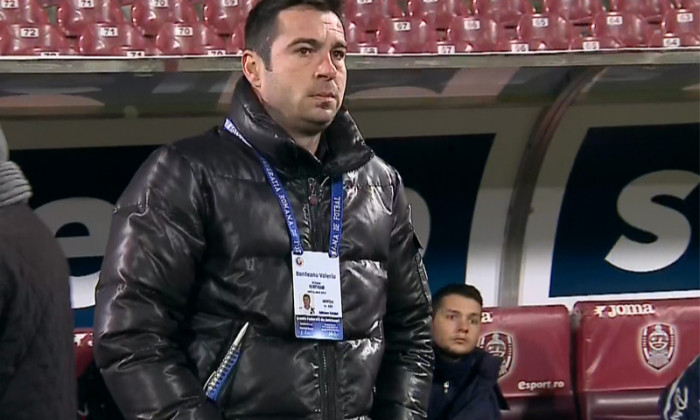 Valeriu Bordeanu, unul dintre oamenii din staff-ul lui Dan Petrescu, depune memoriu pentru a-si recupera banii de la CFR Cluj