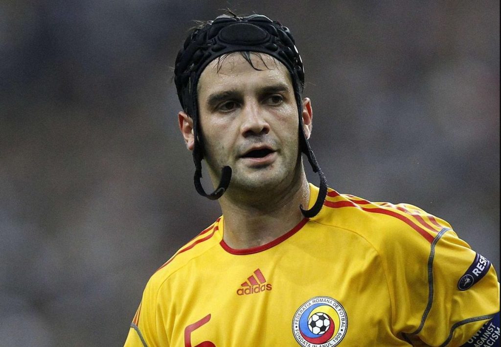 Cristi Chivu a devenit capitanul nationalei la 20 de ani, 5 luni si 2 zile