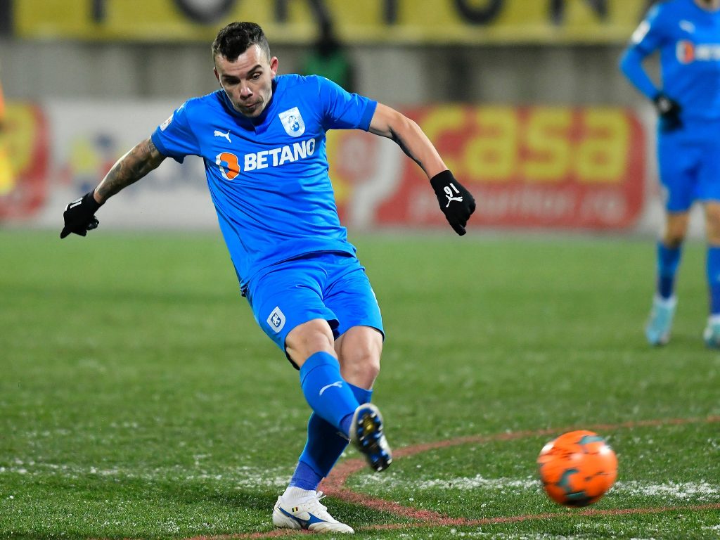 Dan Nistor, jucatorul „executat” de Dan Petrescu, joaca acum la Universitatea Craiova