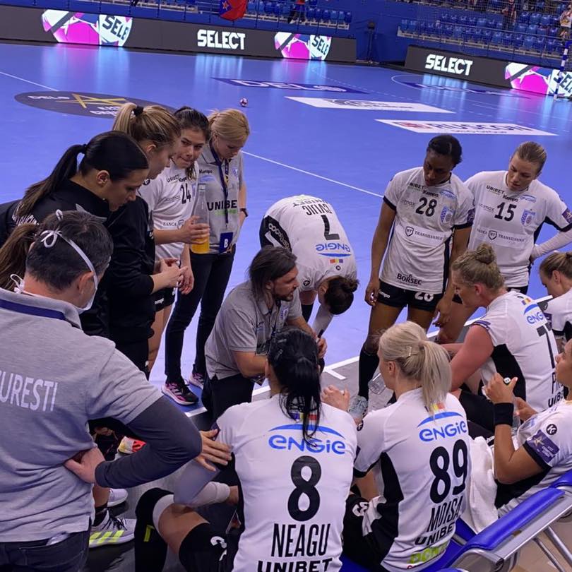 Nicusor Dan nu a mai fost in tribune si „tigroaicele” de la CSM Busuresti au fost eliminate