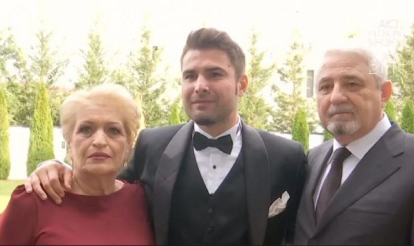 Părinții lui Adrian Mutu sunt încântați că fiul lor a semnat cu FC U. Craiova