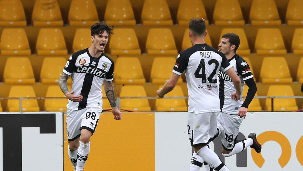 Dennis Man și Valentin Mihăilă sunt accidentați