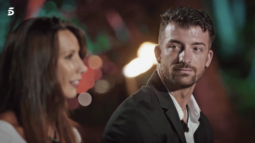 Fotbalist crescut de Atletico Madrid, reprofilat în escortă de lux! A fost invitat la Insula Iubirii