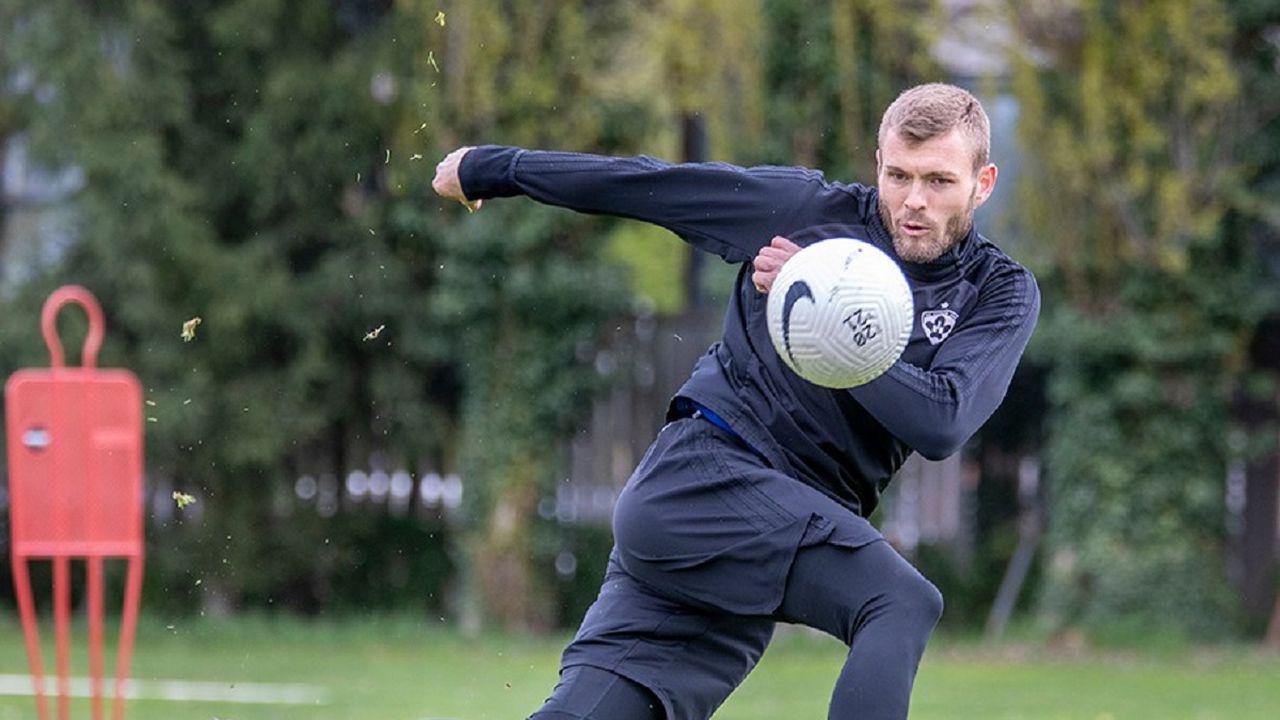 Gigi Becali bagă mâna adânc în buzunar! Vrea să-l aducă la FCSB cu orice preț