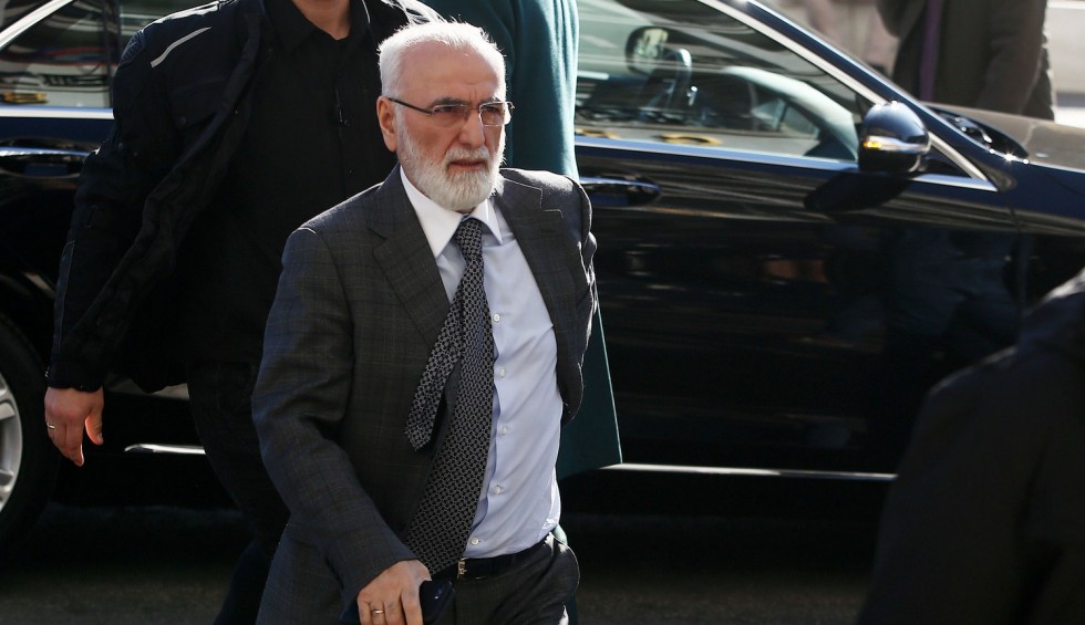 „Cadouri” de la greci pentru Răzvan Lucescu la PAOK Salonic. Urmează metamorfoza fostei campioane