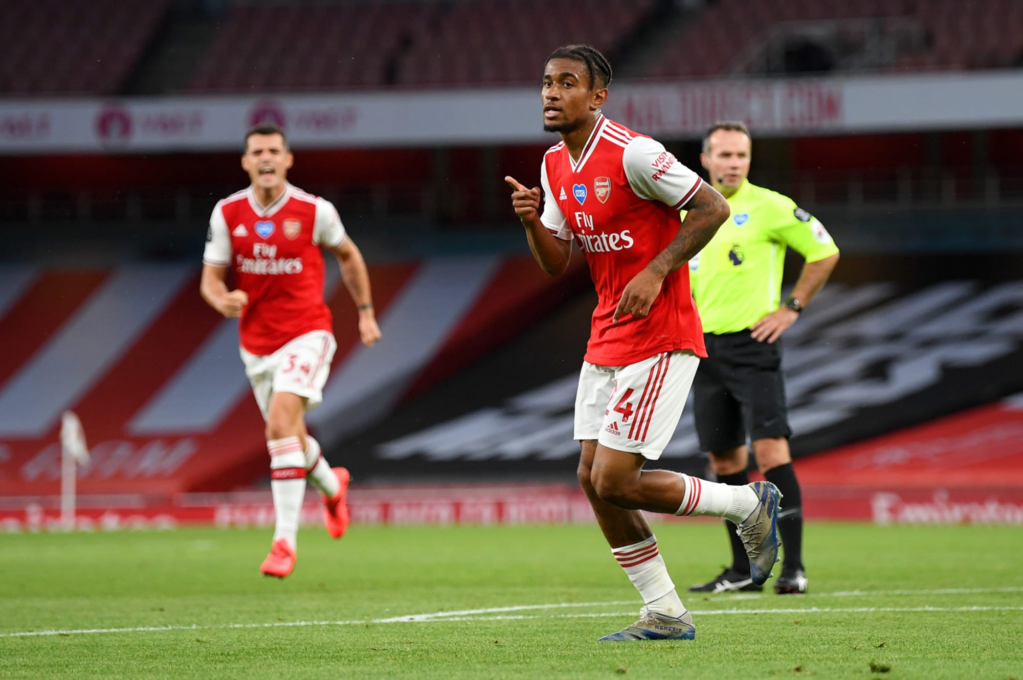 Reiss Nelson este unul dintre cei mai promițători jucători de la Arsenal