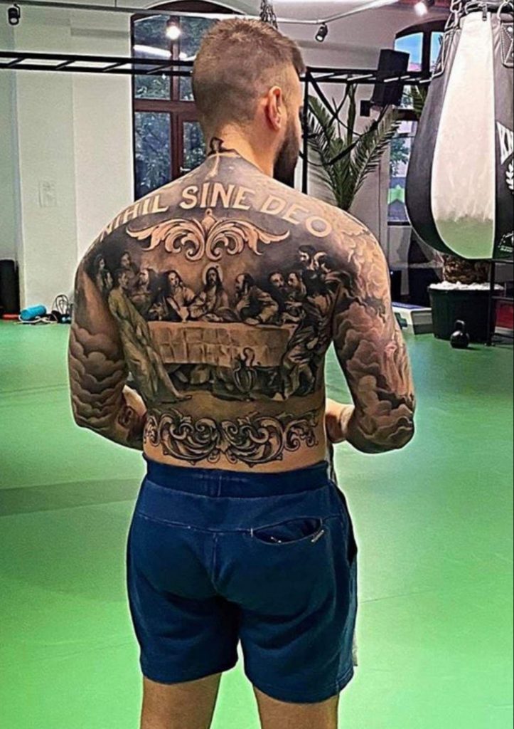 adrian mititelu jr tatuaje spate