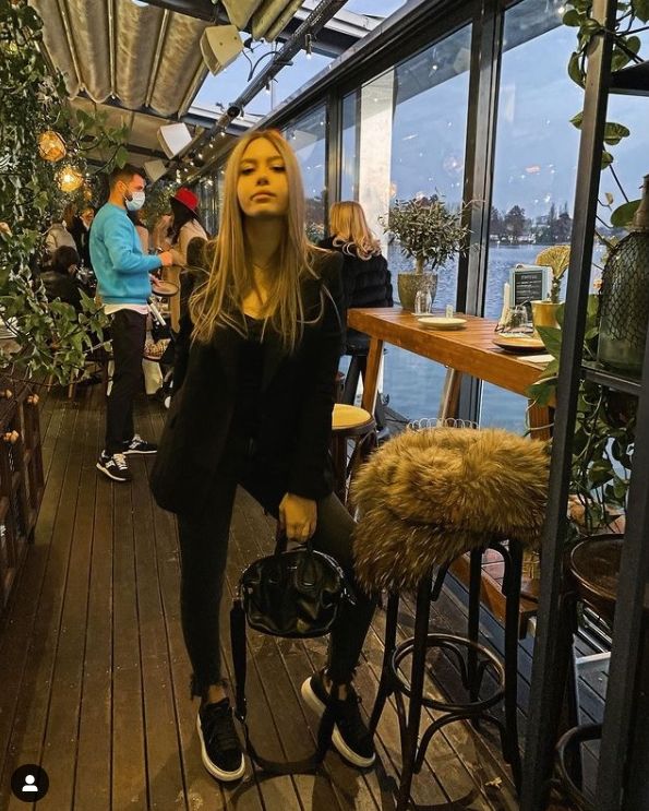 Alessia Nastase si-a surprins tatal cu un cadou inedit