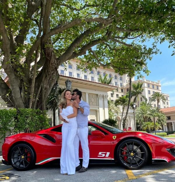 Alina Vidican a fost cerută de soție de Claude