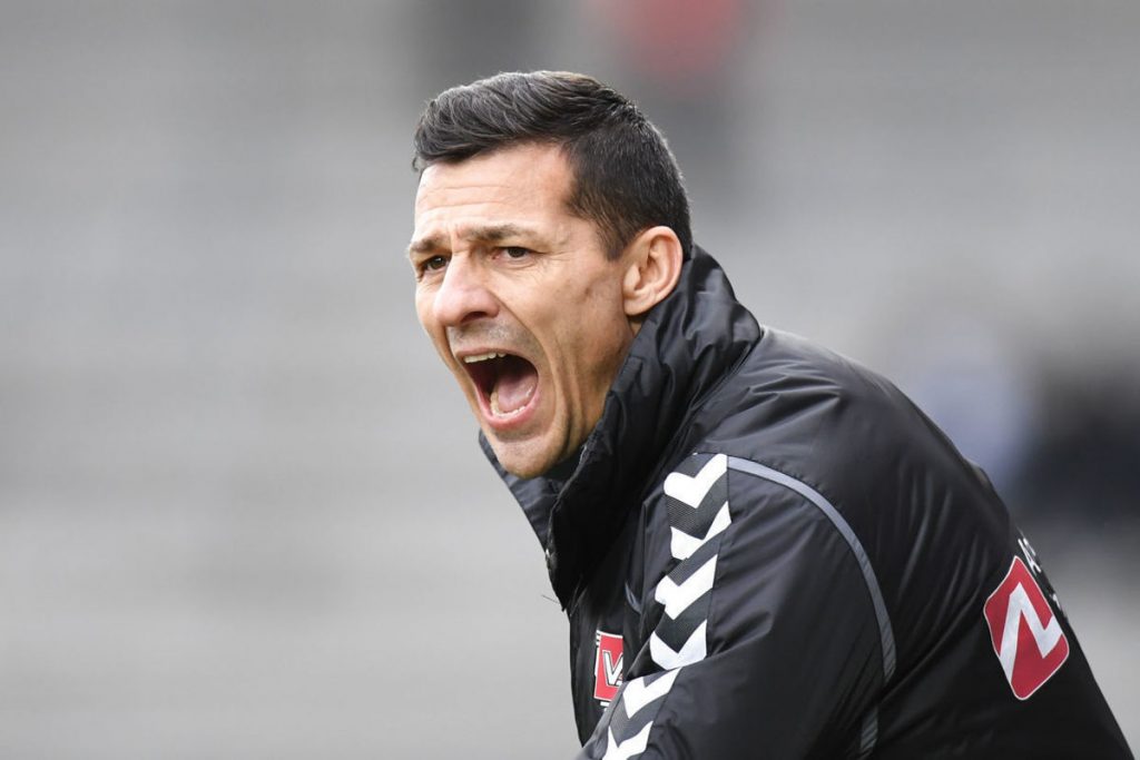 Bye-bye, Costel Galca! Vejle il va concedia pe antrenorul roman!
