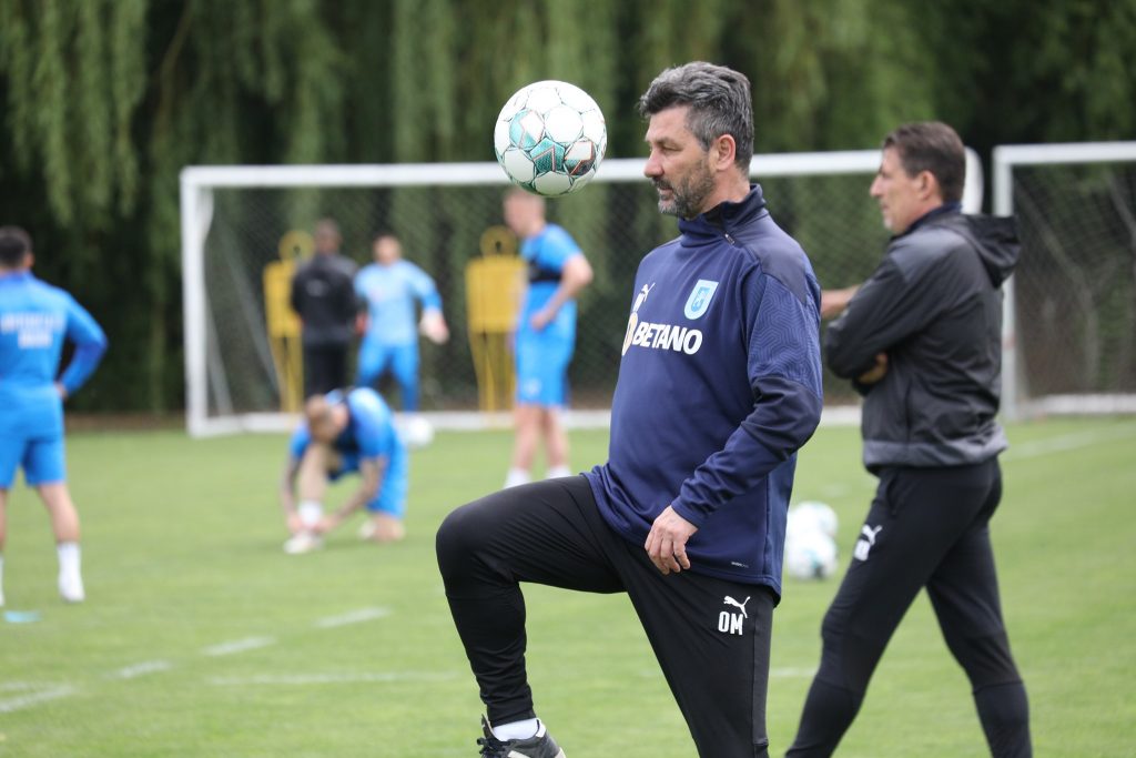 Ouzounidis, „lucrat” de jucatorii Craiovei? Detalii din interior!