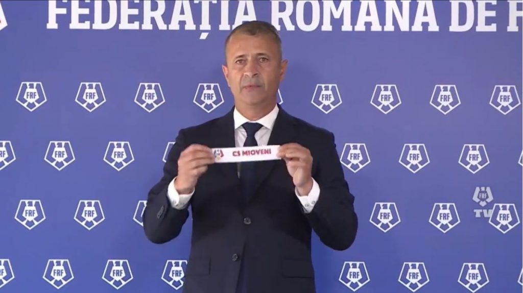 Gabriel Bodescu, secretarul general-adjunct al FRF, a efectuat tragerea la sorti