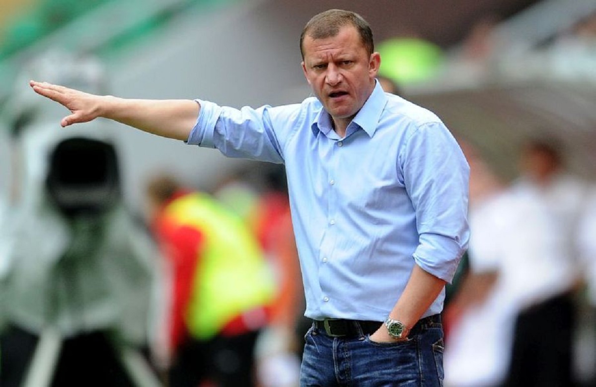 Dorinel Munteanu consideră că tactica abordată de Rădoi este nerealistă în comparație cu posibilitățile fotbaliștilor echipei naționale