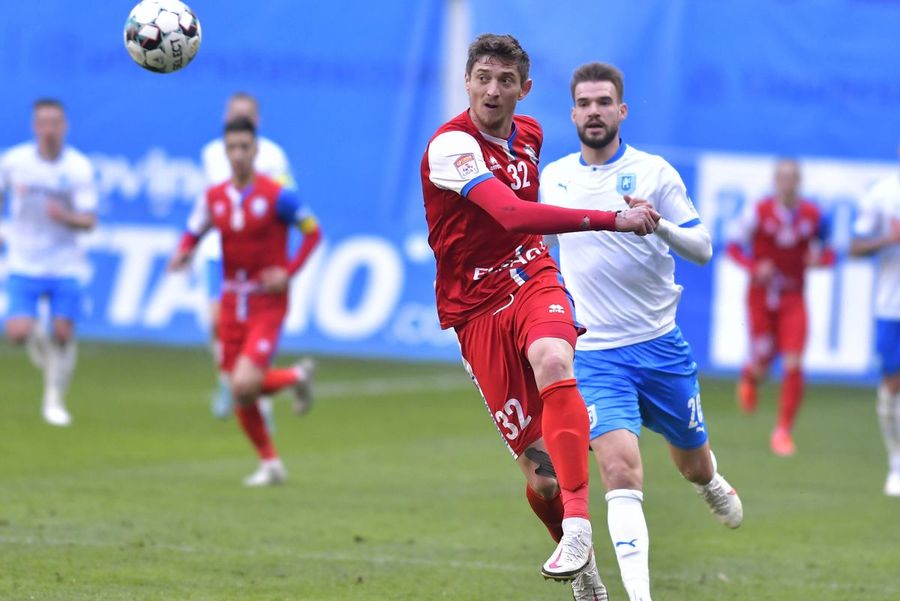 Gigi Becali nu mai e convingător deloc. Încă un jucător din play-off l-a refuzat. "Cât îi dădea FCSB-ul, atât îi dăm și noi la club"