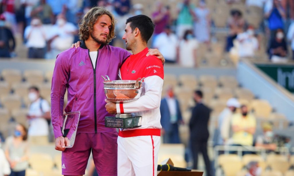Stefanos Tsitsipas și Novak Djokovic / Sursa Foto: Profimedia