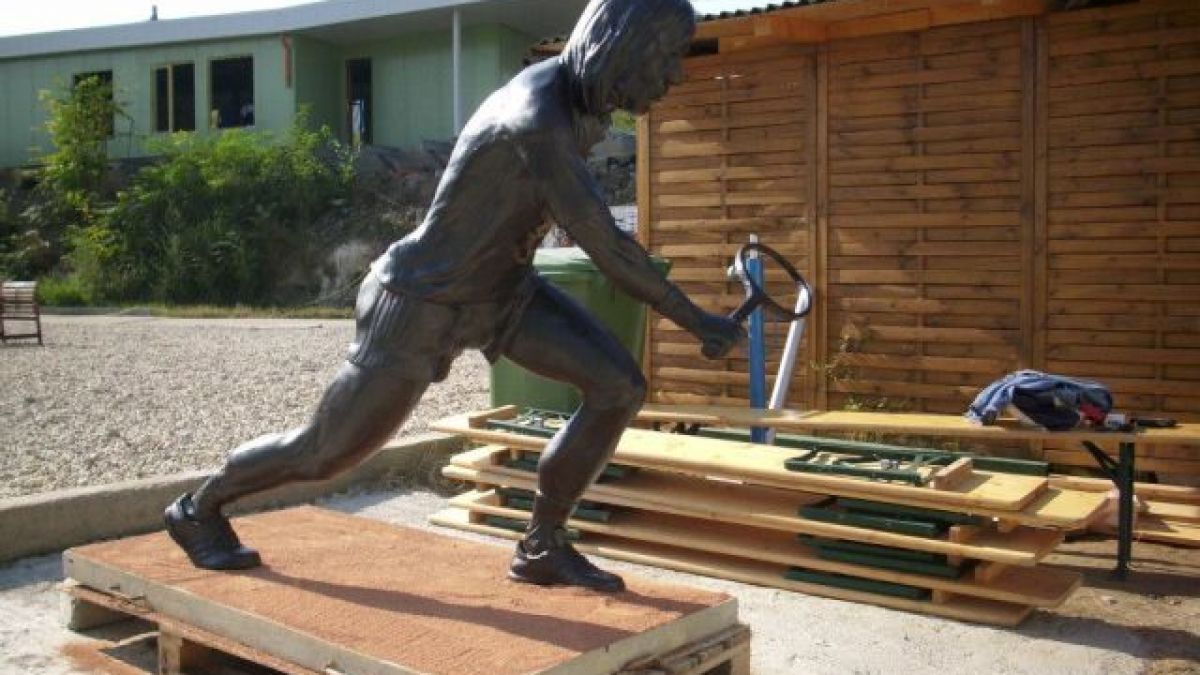 Ilie Năstase vrea să-și pună statuia în Herăstrău