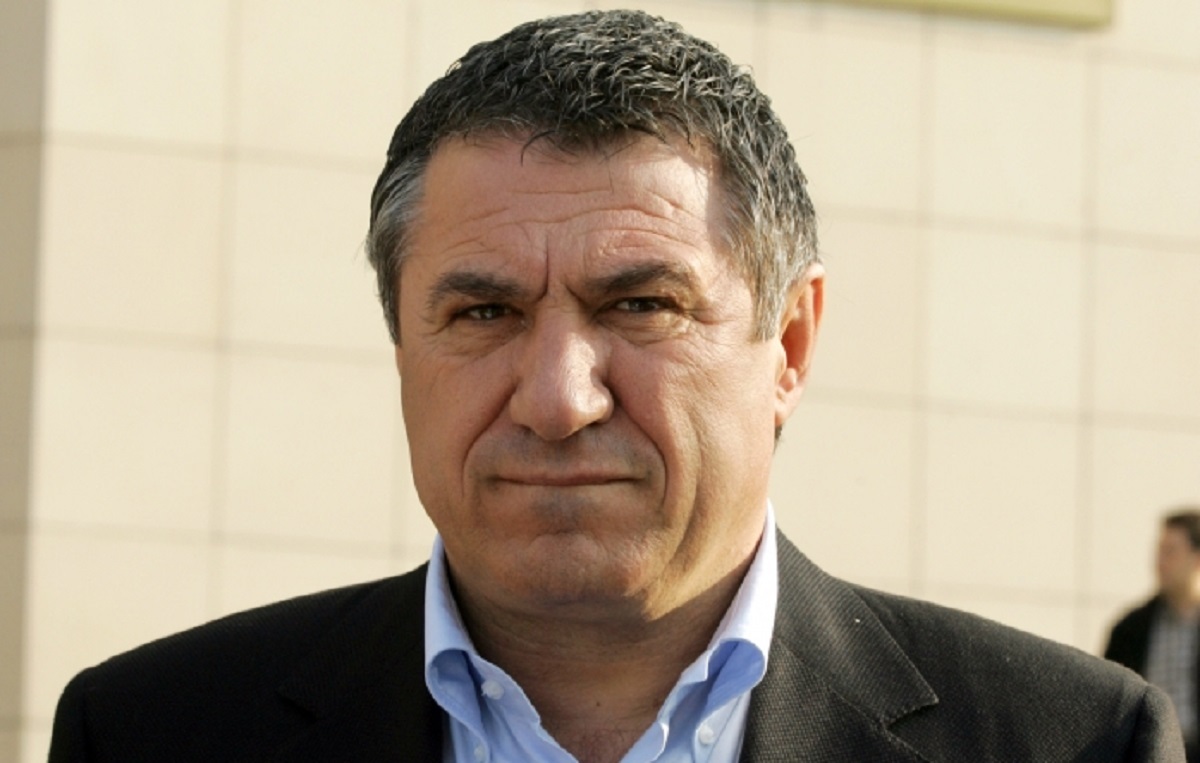 Victor Becali a vorbit despre situaţia jucătorului echipei naţionale 