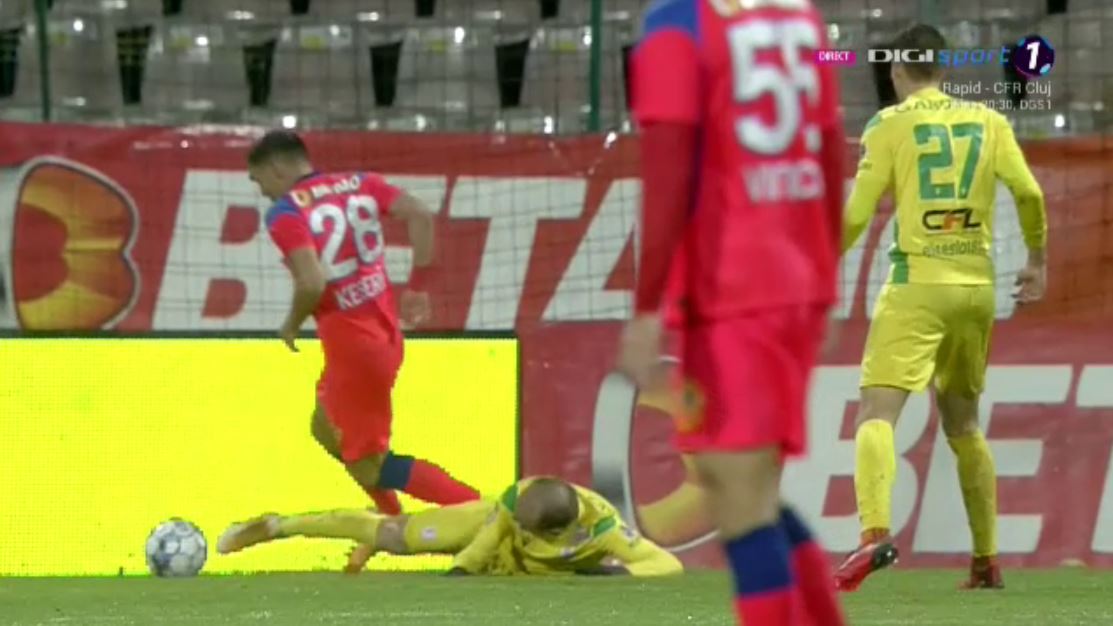 Penalty-ul obținut de Claudiu Keșeru cu CS Mioveni