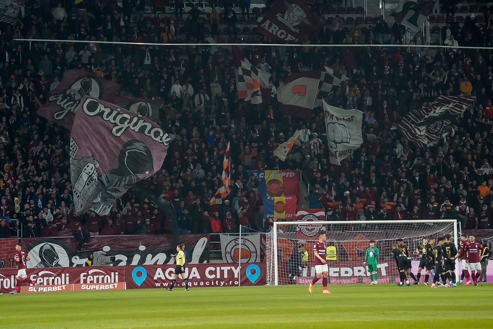 Înscrie și Carnat pentru Rapid