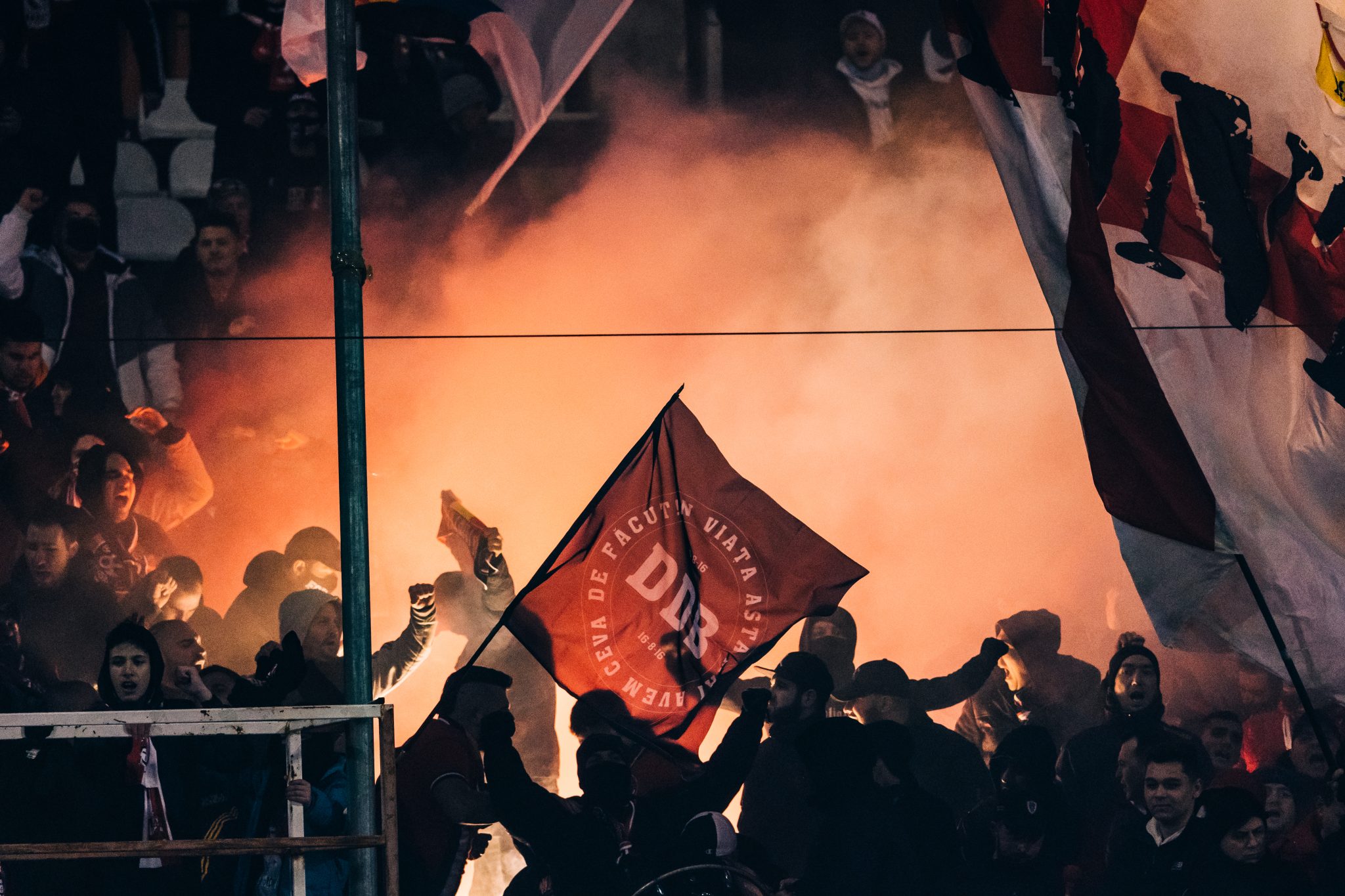 EXCLUSIV. Lovitură în plin pentru DDB. Ultima mișcare a fanilor, contestată: „Nu rezolvă problemele clubului. Rămân datorii de două milioane și ceva”. VIDEO